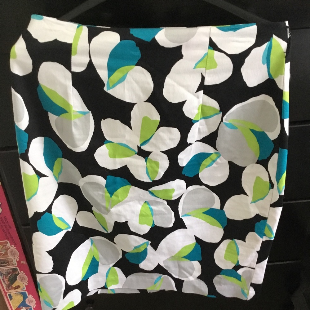 Worthington floral skirt